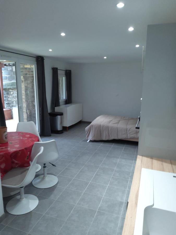 Meuble Avec Cour Apartment Sotteville-lès-Rouen Екстериор снимка